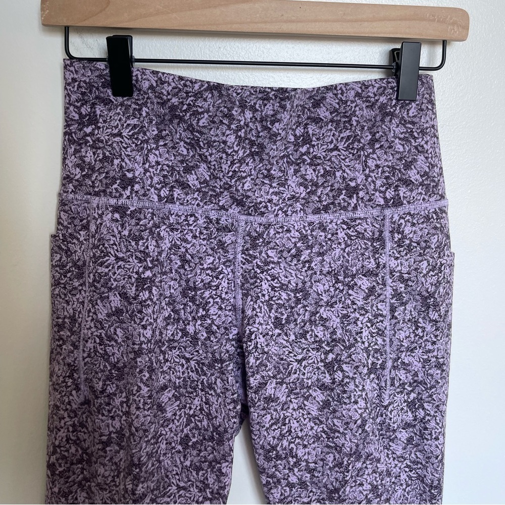 Athleta Untimate Stash Textured 7/8 Tight Pocket Leggings Purple - Picture 3 of 8